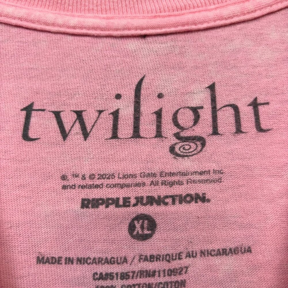 Bloody Disgusting x Twilight It's Complicated Oversized T-Shirt Extra Large - Picture 4 of 5